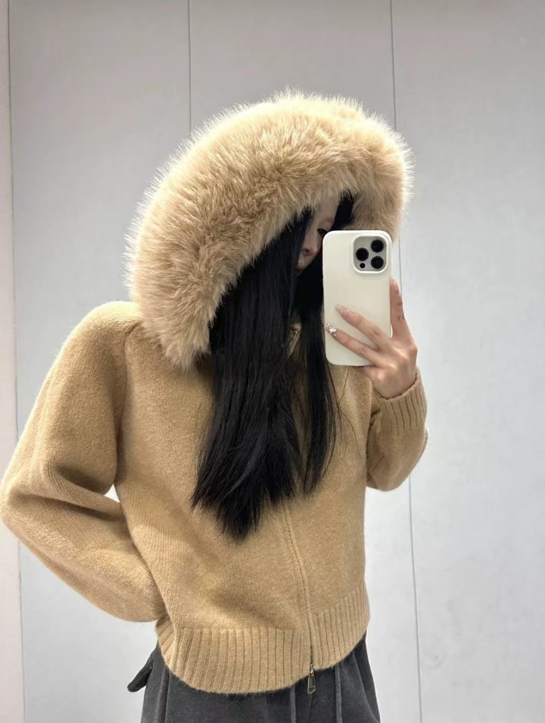 Damen Kuscheliger Hoodie mit attraktivem Fellkragen R&B