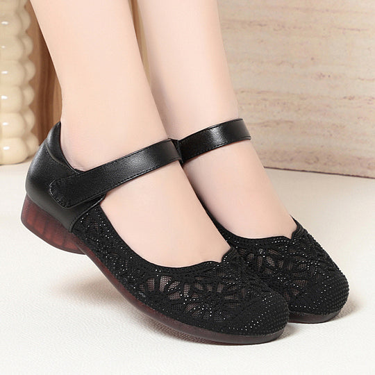 Damen Elegante Ballerinas mit filigranem Blumenmuster und verstellbarem Riemen R&B