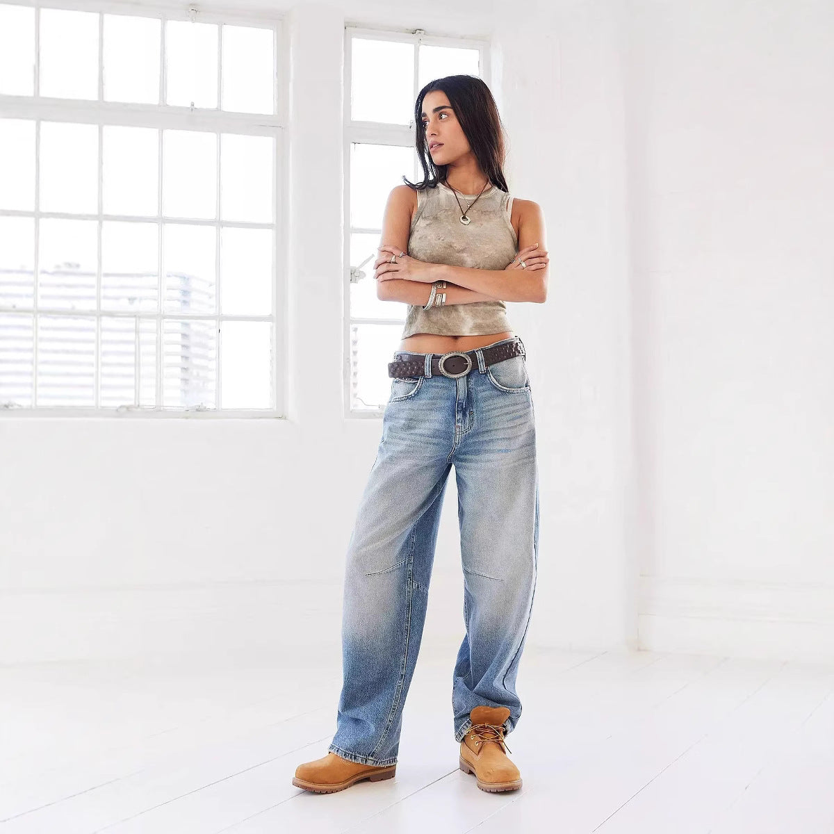 Damen Weit geschnittene Denim-Jeans mit modischem Design und einzigartigen Waschungen R&B