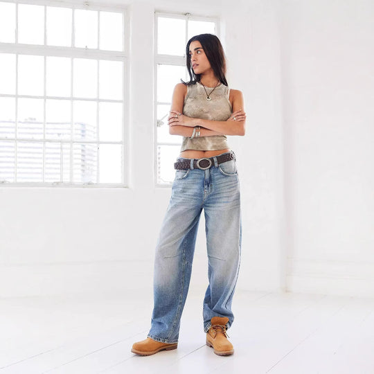 Damen Weit geschnittene Denim-Jeans mit modischem Design und einzigartigen Waschungen R&B