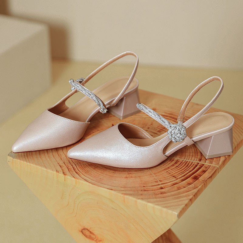 Damen Slingback-Pumps mit geschmackvollem Schmuckdetail