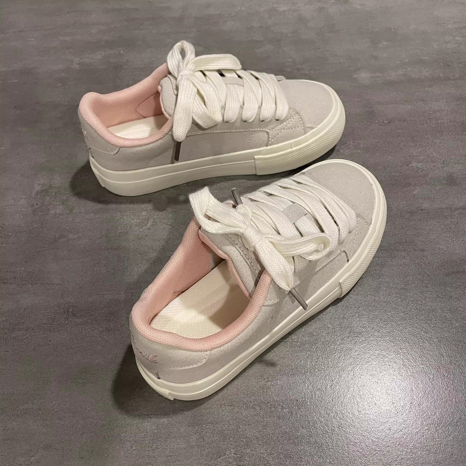 Damen Sneaker mit flexiblem Komfort und atmungsaktiver Obermaterialien R&B