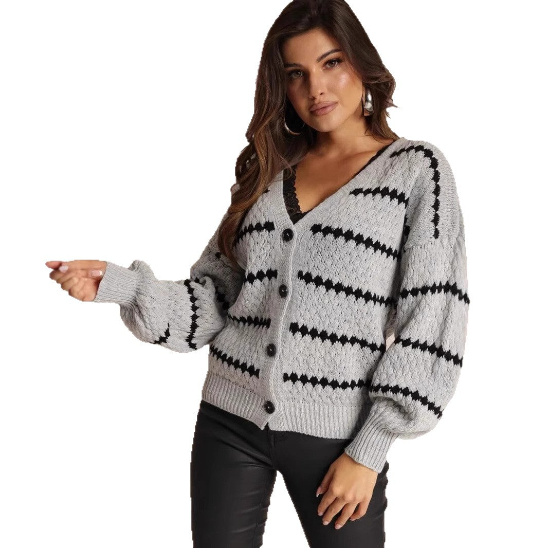 Damen Strickjacke mit markantem Muster und voluminösen Ärmeln R&B