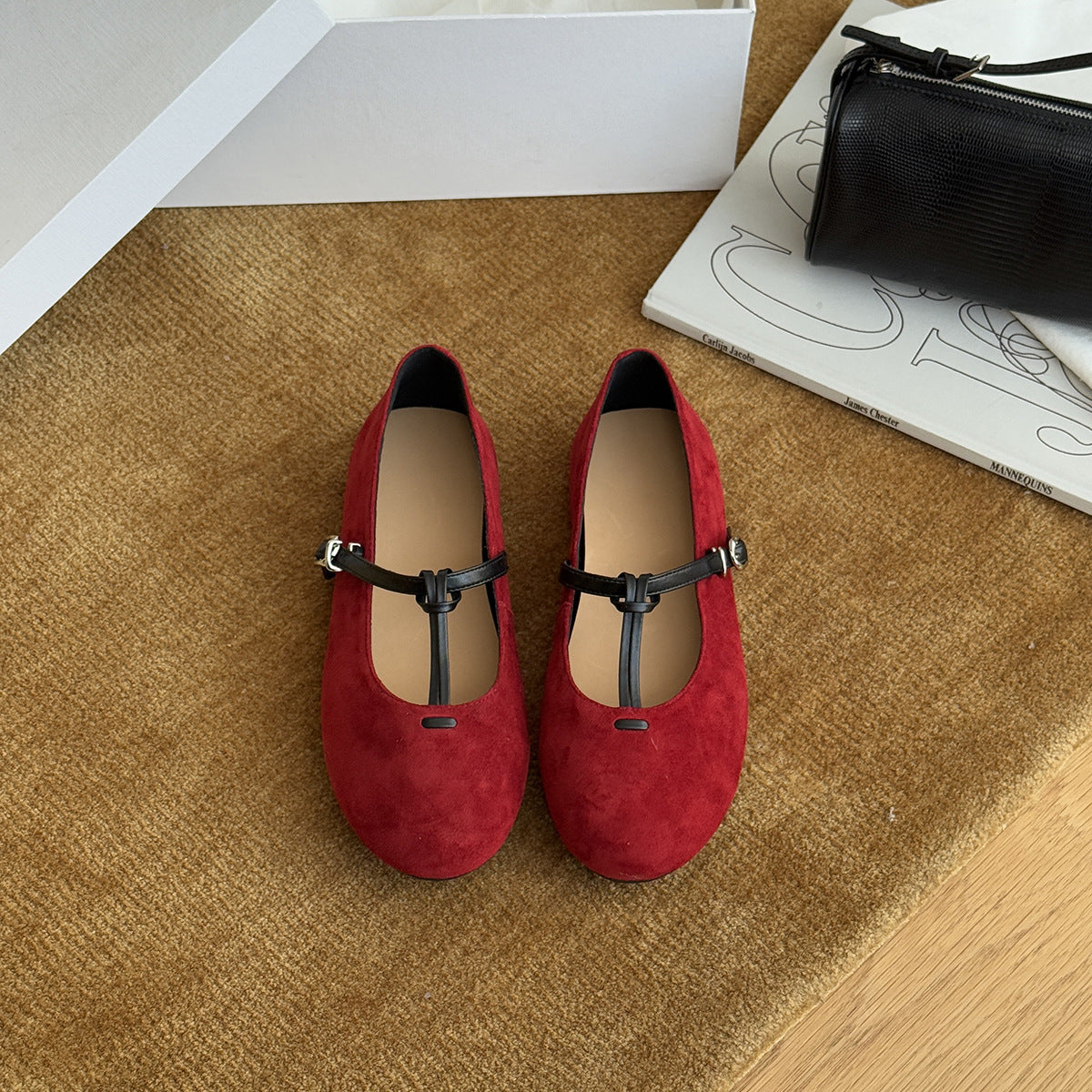 Damen elegante Ballerinas mit modischem Riemchen und feinem Veloursleder R&B