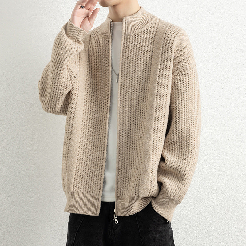 Herren Strickjacke mit modernem Zipper und strukturierter Oberfläche