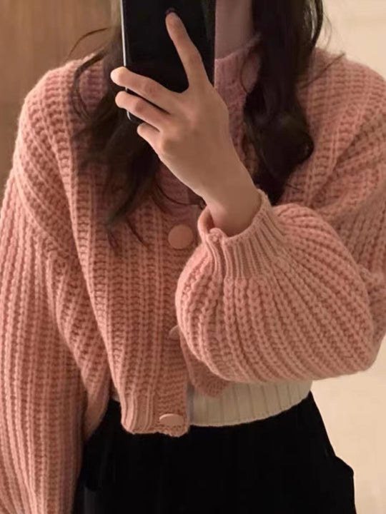 Damen Grobstrickcardigan mit voluminösen Ärmeln und großen Knöpfen R&B