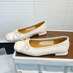 Damen Elegante Ballerinas mit feinem Leder und dekorativem Schleifenverschluss R&B