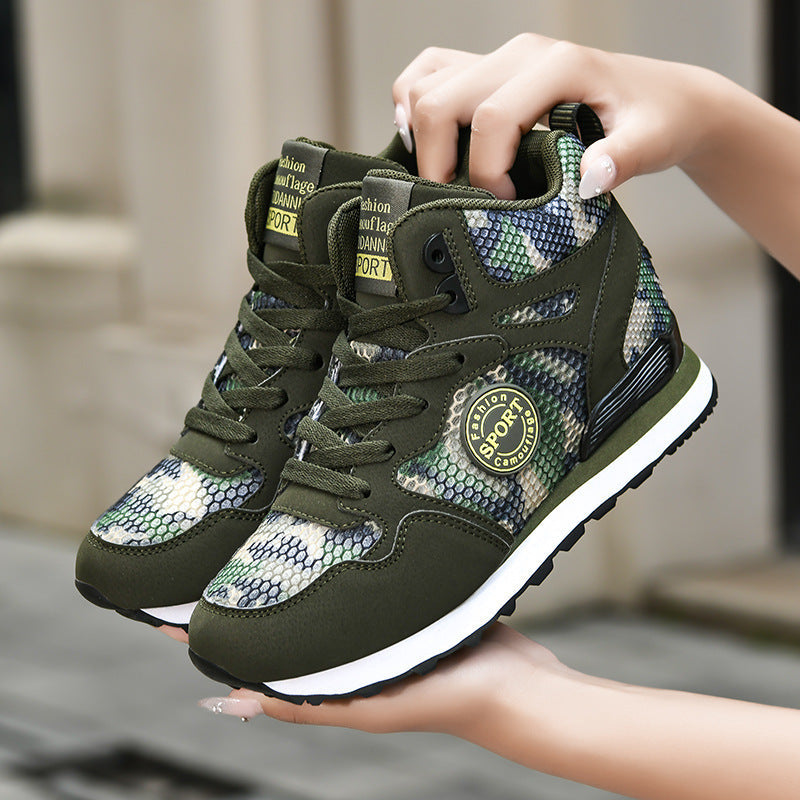 Damen Hochsneaker im trendigen Camouflage-Design
