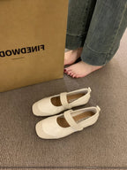 Damen Ballerina-Pumps mit verstellbarem Riemchen und elastischen Komfortsohle R&B
