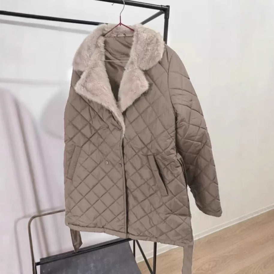 Damen gesteppte Winterjacke mit weichem Kragen und praktischen Taschen R&B