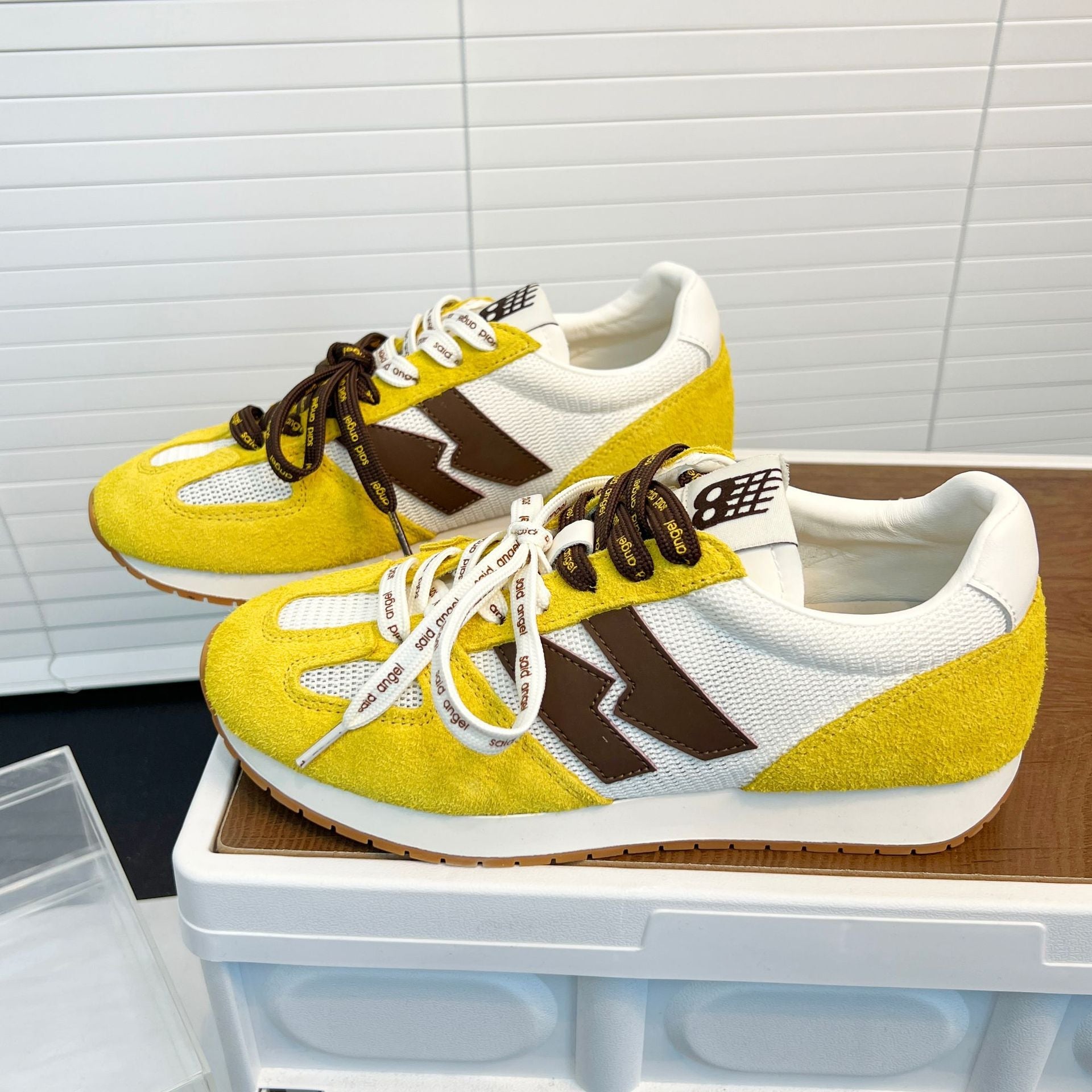 Damen Sportliche Sneakers mit atmungsaktiver Mesh-Oberfläche und weichem Futter R&B