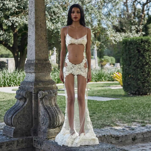 Damen Spitzen-Strandkleid mit elegantem Rückenausschnitt und schwingendem Saum R&B