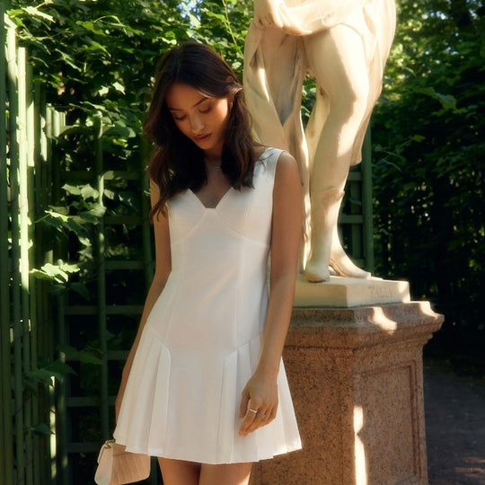Damen Designer-Playdress mit fließendem Rock und V-Ausschnitt R&B