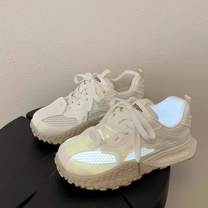 Damen Sportliche Sneakers mit atmungsaktivem Mesh-Obermaterial und dämpfender Sohle R&B
