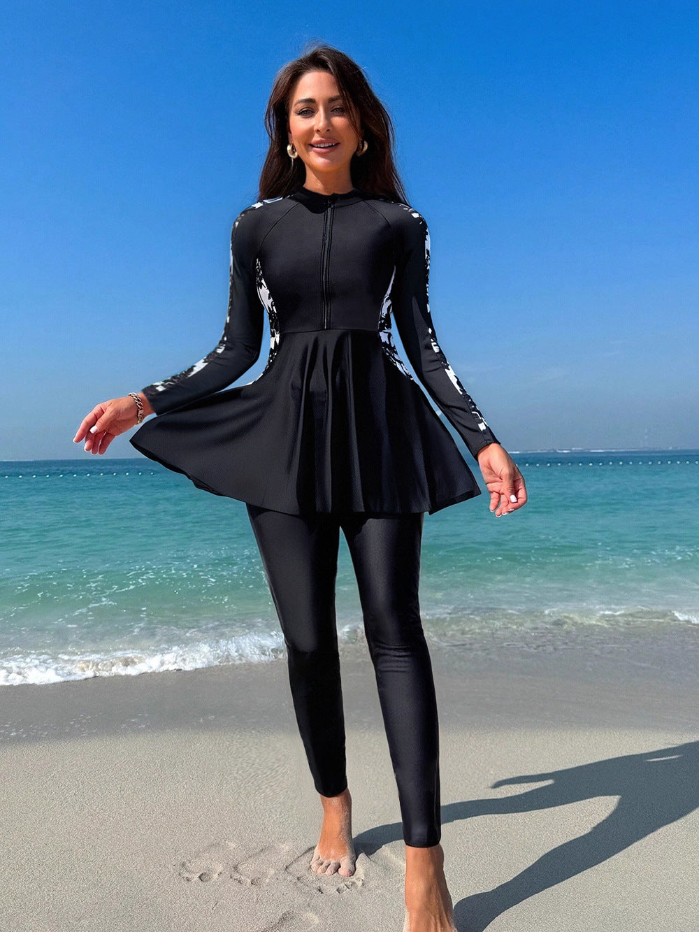 Damen Schwimmanzug mit elegantem Rock und langen Ärmeln R&B