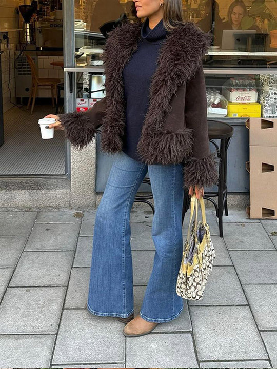 Damen lässige Kurzjacke aus plüschigem Material mit einzigartigem Schnitt R&B