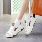 Damen Sneakers mit trendigem Design und gepolsterter Sohle R&B