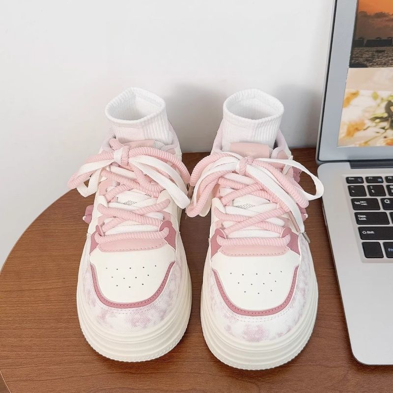 Damen Plateau Sneakers mit verspieltem Bärenmotiv und dämpfender Sohle