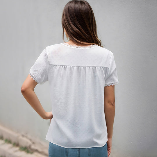 Damen Bluse mit zarten Spitzenakzenten und Knopfdetails R&B