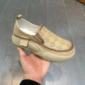 Damen Atmungsaktive Slip-On Sneakers mit modischem Lochdesign