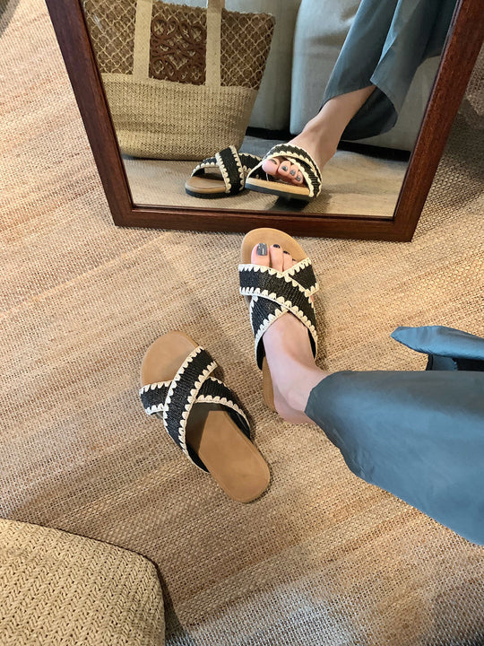 Damen Komfortable und stilvolle Zehentrenner-Sandalen mit raffinierter Faltentechnik R&B