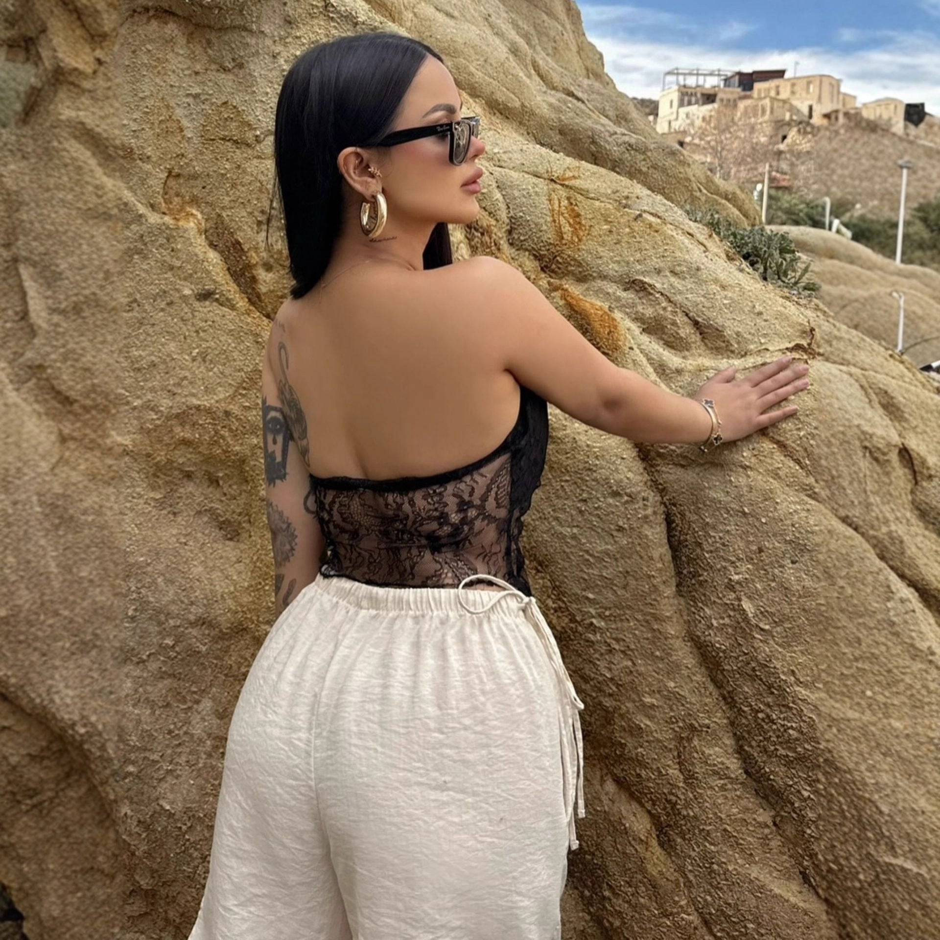 Damen Elegantes Bandeau-Top mit raffiniertem Spitzenüberzug und verspieltem Knoten R&B