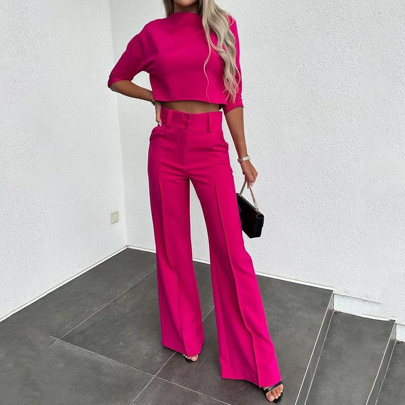 Damen Kombination aus cropped Oberteil und weit geschnittenen Hose R&B
