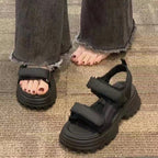 Damen Sportliche Sandalen mit verstellbaren Klettverschlüssen R&B