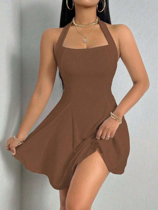Damen Sommerliches Neckholder Kleid mit fließendem Saum R&B