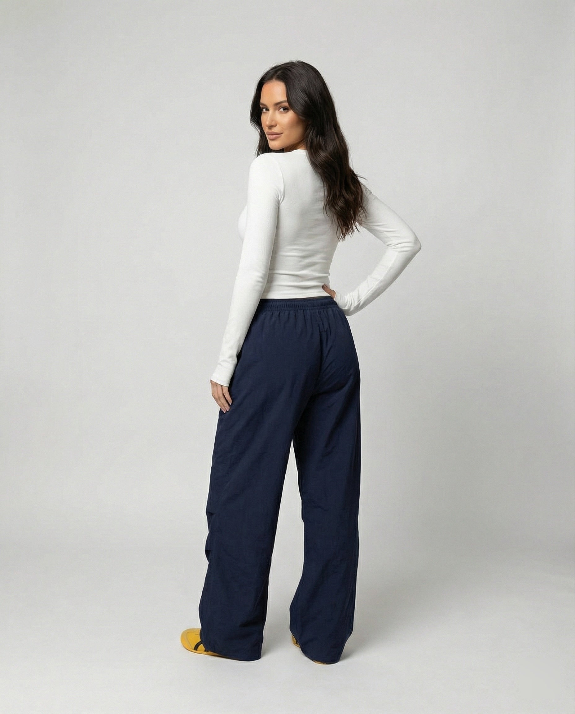 Damen weite Bundhose mit elastischem Tunnelzug langen Schlagbeinen und seitlicher Teilungsnaht R&B