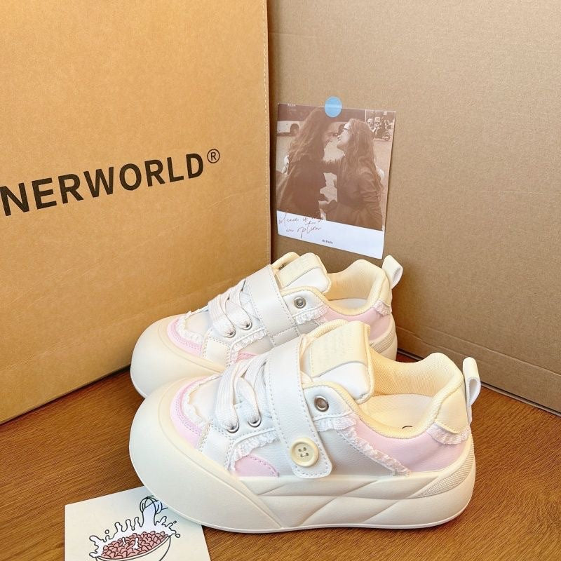 Damen Sneakers mit praktischer Klettverschluss-Technologie von