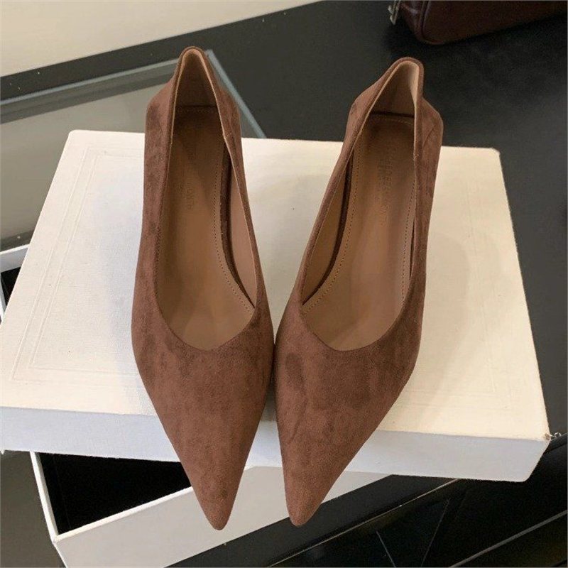 Damen elegante spitze Pumps aus weichem Veloursleder R&B
