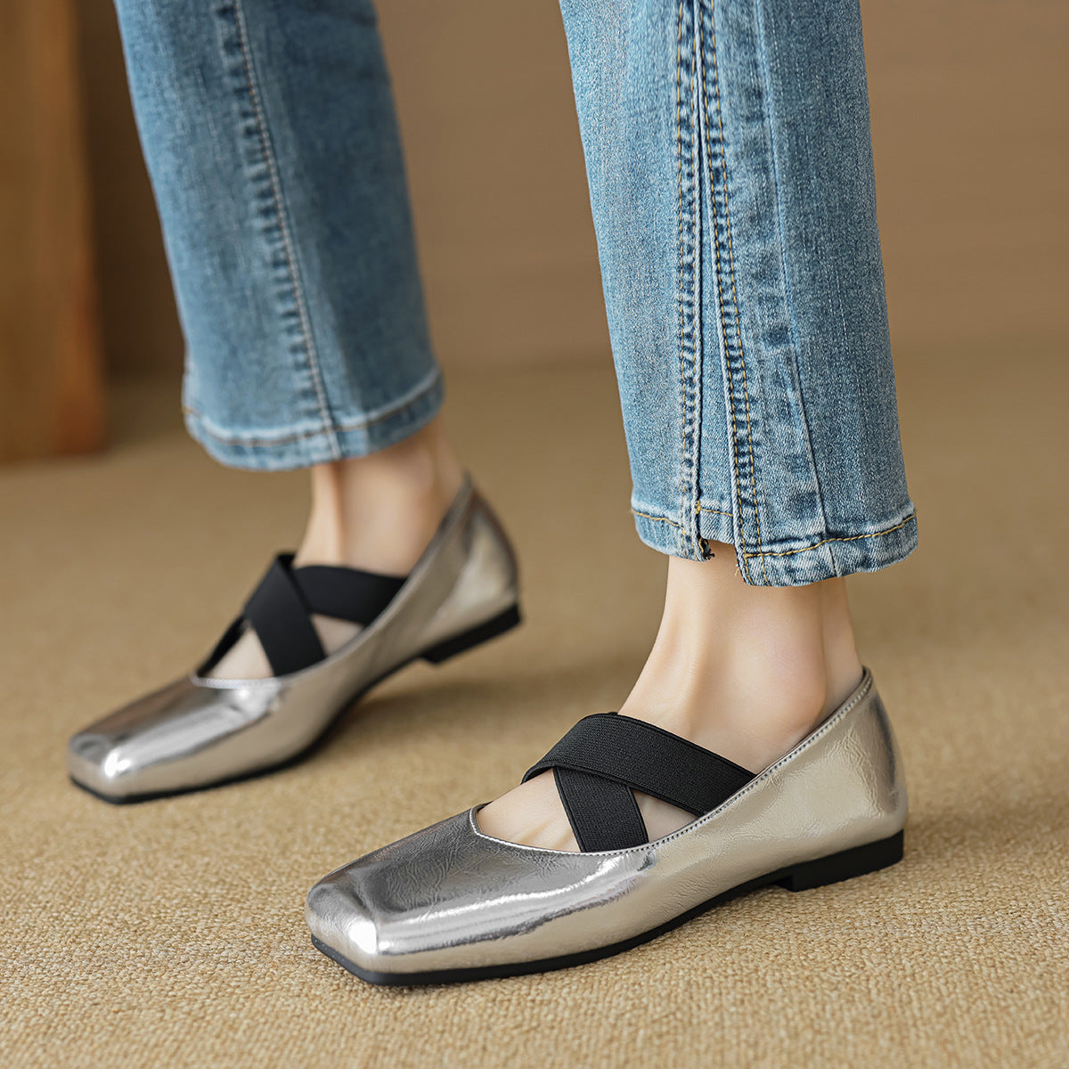 Damen elegante Ballerinas mit schimmerndem Obermaterial und komfortablem Riemen