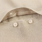 Damen modischer Kurzpullover mit Knopfdetails R&B