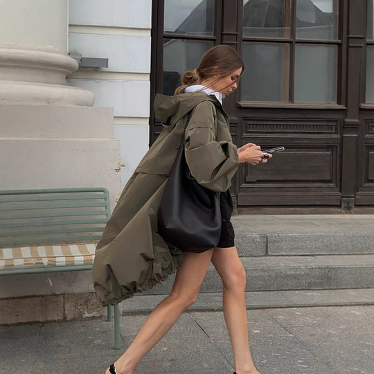 Damen Übergangsjacke mit Kapuze und voluminösen Ärmeln R&B