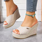 Damen Wedge-Pantoletten mit komfortablem Fußbett und trendiger Ziernaht R&B