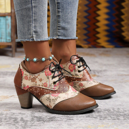 Damen Schuhwerk mit floralem Design und robustem Blockabsatz R&B