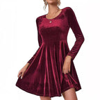 Damen Elegantes Samtkleid mit geschwungenem Saum und langen Ärmeln R&B