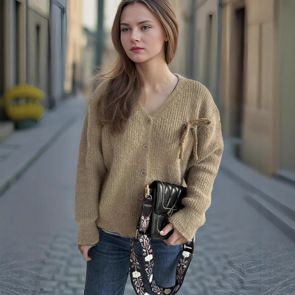 Damen Cardigan mit feinem Strukturmuster und dekorativen Knopfdetails R&B
