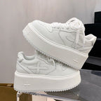 Damen Plateau-Sneaker mit rutschfester Sohle und gepolstertem Kragen R&B