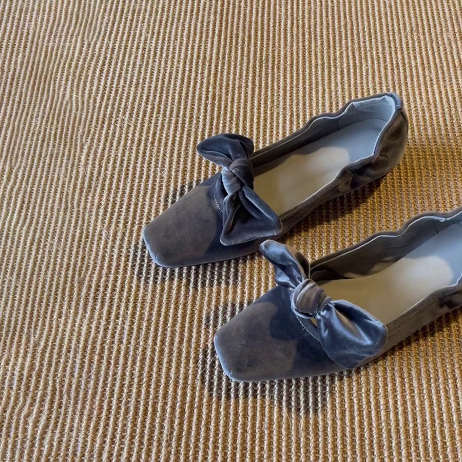 Damen Ballerina-Schuhe mit sanften Rüschen und eleganter Schleifenverzierung