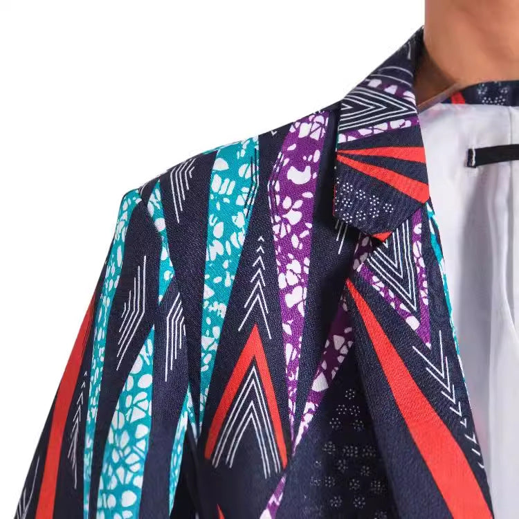 Damen Blazer mit auffälligem geometrischen Muster und eleganter Schnittführung