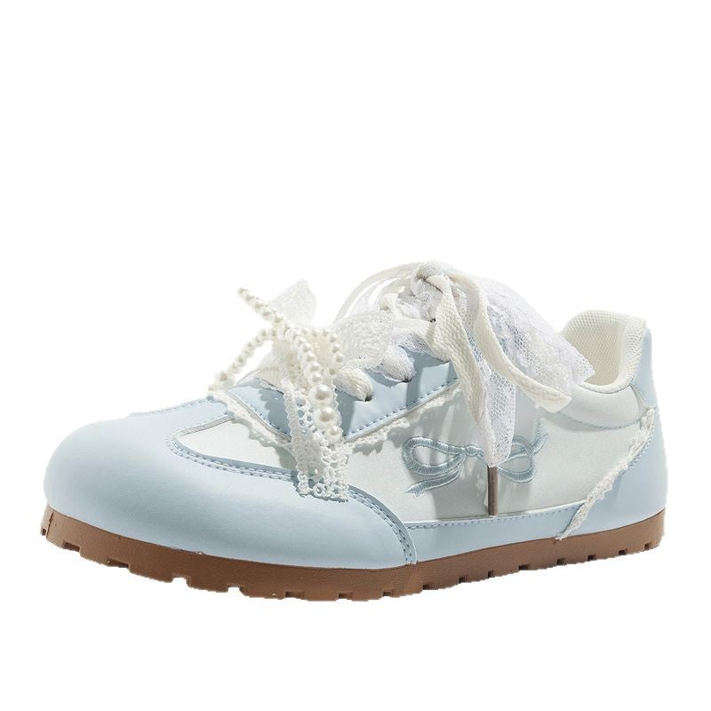 Damen Sneakers mit verspielter Spitze und innovativem Schnürsystem