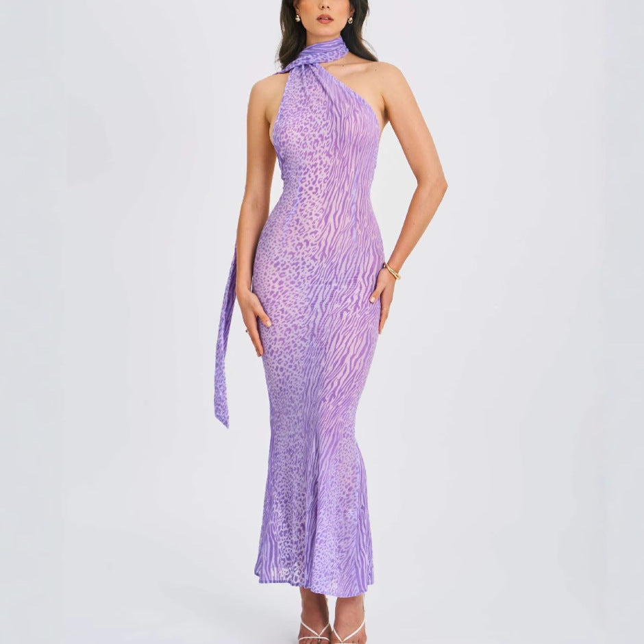 Damen Maxikleid mit schickem Halter-Design und verspieltem Animal-Print R&B