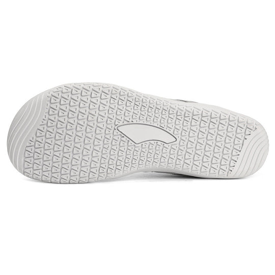 Unisex nan minimalistischer City-Sneaker mit feinmaschigem Textiloberteil, gepolstertem Einstieg und flexibler Gummilaufsohle R&B