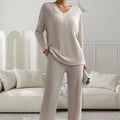 Damen Strickanzug mit modischem V-Ausschnitt und feinem Rippdesign R&B
