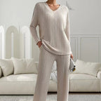 Damen Strickanzug mit modischem V-Ausschnitt und feinem Rippdesign R&B