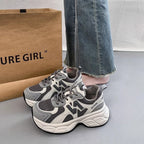 Damen Sportliche Sneakers mit futuristischem Design und atmungsaktiven Mesh-Einsätzen R&B