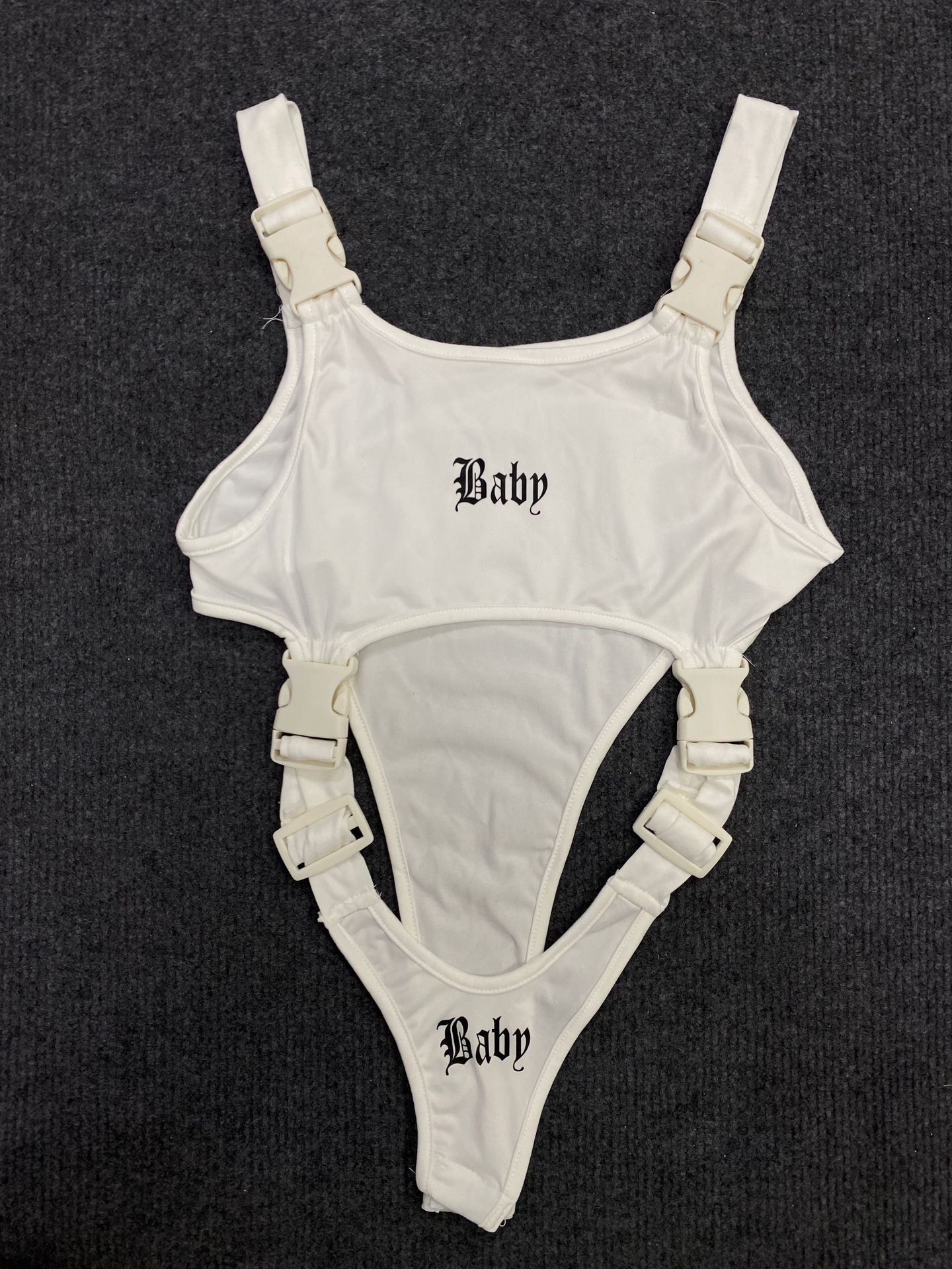 Damen Wickelbody mit einzigartigem Design und verstellbaren Riemen R&B