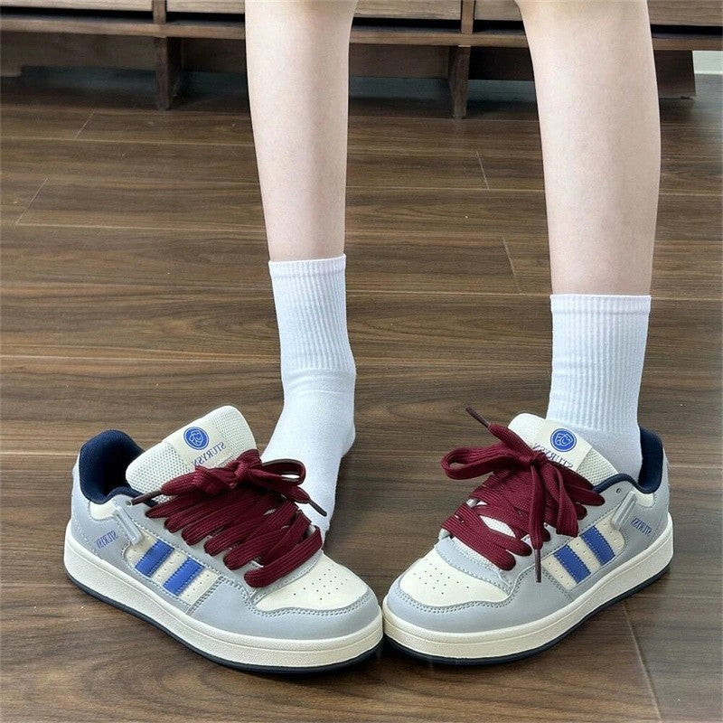 Damen Sneakers im sportlichen Retro-Design mit dicker Sohle